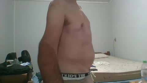 Snapshot of machoalex chatting on 17, 2, 2025 MACHOLIVRE online show from 17, 2, 2025