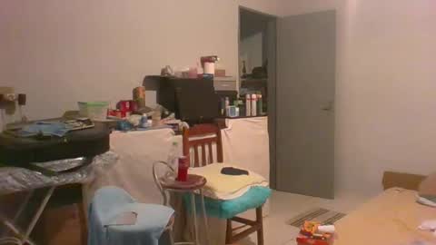 Snapshot of machoalex chatting on 1, 12, 2025 MACHOLIVRE online show from 1, 12, 2025