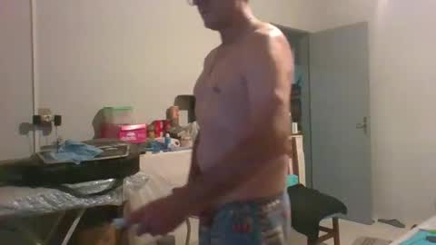 Snapshot of machoalex chatting on 23, 12, 2025 MACHOLIVRE online show from 23, 12, 2025