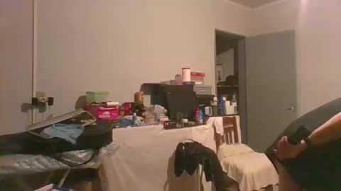 Snapshot of machoalex chatting on 13, 1, 2026 MACHOLIVRE online show from 13, 1, 2026