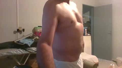 Snapshot of machoalex chatting on 1, 2, 2026 MACHOLIVRE online show from 1, 2, 2026