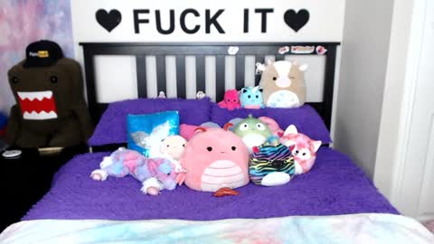 Mackenzie Wolfe online show from 11, 1, 2025