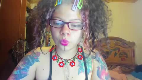 Snapshot of madam_sativa chatting on 11, 2, 2025 di online show from 11, 2, 2025