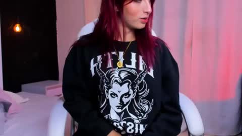Snapshot of madame_lilith chatting on 13, 1, 2025 madame lilith online show from 13, 1, 2025