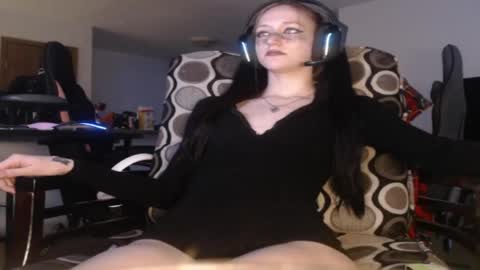 Madame Bubs online show from 4, 4, 2026