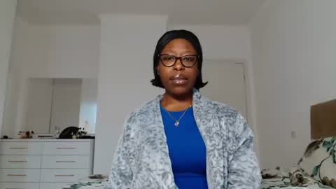 YourMadamIndigo online show from 18, 12, 2025