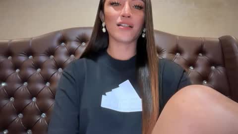 Snapshot of madammistressdominatrixxx chatting on 10, 1, 2026 Alison Kloss online show from 10, 1, 2026