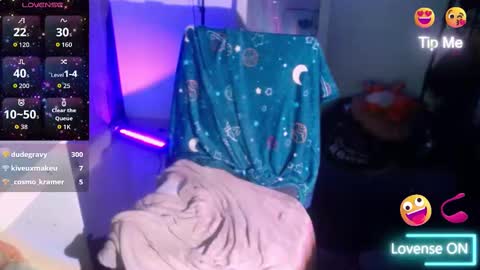 Snapshot of madcatberry chatting on 16, 10, 2025 alex online show from 16, 10, 2025