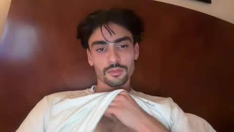 Snapshot of maddaewg101 chatting on 31, 10, 2025 maddaewg101 online show from 31, 10, 2025