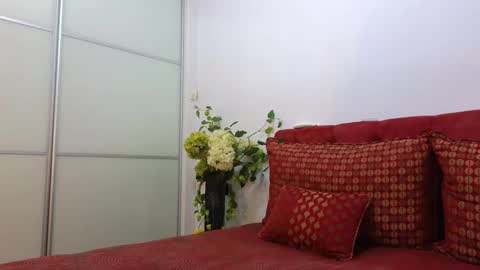Snapshot of maddalena_ chatting on 10, 5, 2026 Maddalena online show from 10, 5, 2026