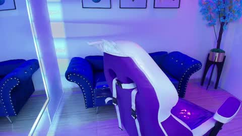 maddie_t18 online show from 13, 4, 2026