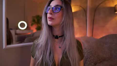 Snapshot of maddiebryggs chatting on 8, 4, 2026 Maddie online show from 8, 4, 2026