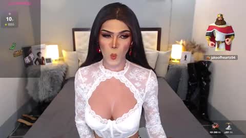 Snapshot of maddisonwil chatting on 28, 12, 2024 M A D D Y online show from 28, 12, 2024