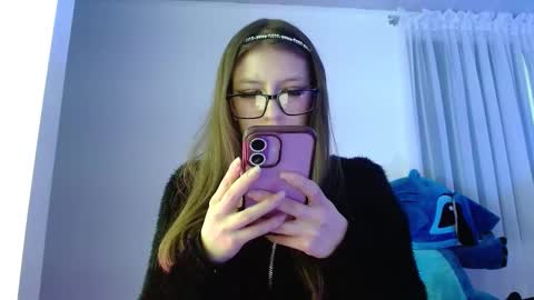 Maddy UwU online show from 27, 9, 2025