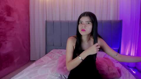 Snapshot of maddy_bennet chatting on 13, 12, 2024 Maddy Please help me with your thumbs up its important online show from 13, 12, 2024