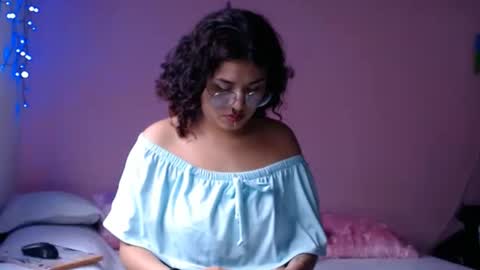 Maddy  online show from 24, 2, 2025