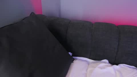 Maddy  online show from 6, 2, 2025