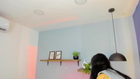 Maddy  online show from 8, 11, 2025