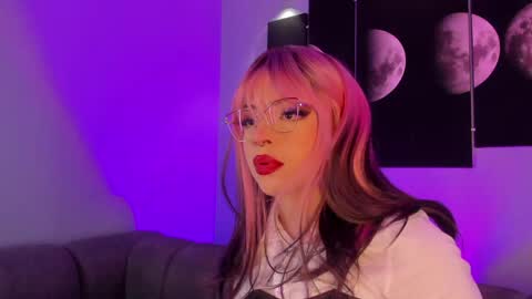 Maddy  online show from 1, 5, 2026