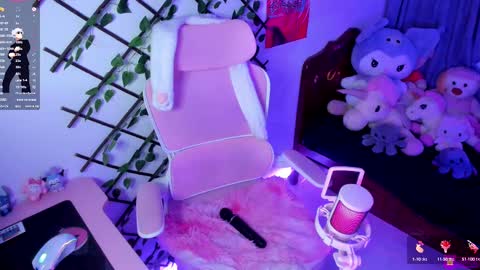 Snapshot of maddyfoox chatting on 6, 3, 2025 Maddy Foox online show from 6, 3, 2025