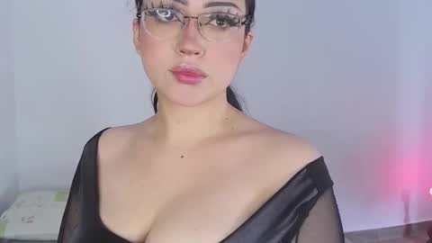 Snapshot of maddyghost chatting on 5, 1, 2026 Please followme and rate me your thumbs up online show from 5, 1, 2026