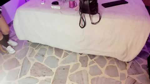 Snapshot of maddysexx_ chatting on 23, 10, 2025 Maddy online show from 23, 10, 2025