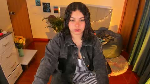 madelaine_taylor online show from 10, 9, 2025