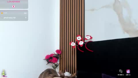 Madelin Clerk online show from 28, 12, 2024