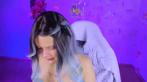 Snapshot of madeline_doll chatting on 27, 11, 2025 Madeline online show from 27, 11, 2025