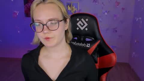 Snapshot of madeline_doll chatting on 2, 2, 2026 Madeline online show from 2, 2, 2026