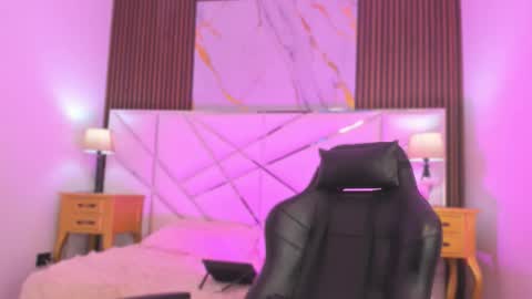 Snapshot of madeline_sweet_ chatting on 3, 2, 2026 Madeline online show from 3, 2, 2026