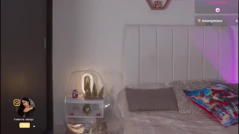 Valentina   1030   530  -  online show from 21, 11, 2025