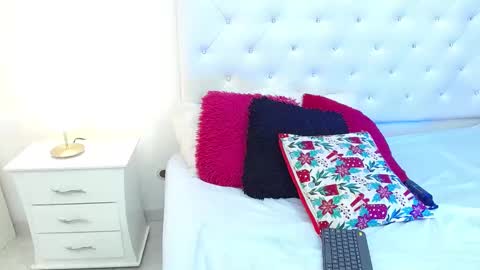 Snapshot of madison_horny69 chatting on 11, 3, 2025 Jenny online show from 11, 3, 2025