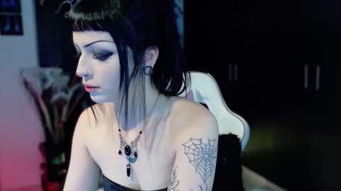 Snapshot of madison_jacksonn chatting on 13, 11, 2025 madison_jacksonn online show from 13, 11, 2025