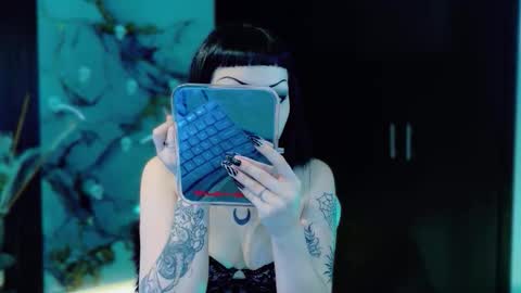 Snapshot of madison_jacksonn chatting on 3, 12, 2025 madison_jacksonn online show from 3, 12, 2025