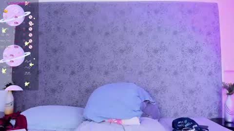 Snapshot of madison_roux chatting on 7, 2, 2025 Madison Roux online show from 7, 2, 2025