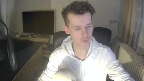 Snapshot of madnessss1215 chatting on 1, 3, 2026 madnessss1215 online show from 1, 3, 2026