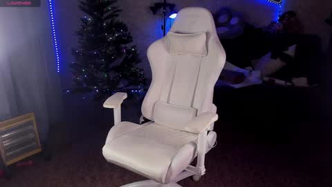 Maevee online show from 15, 1, 2025