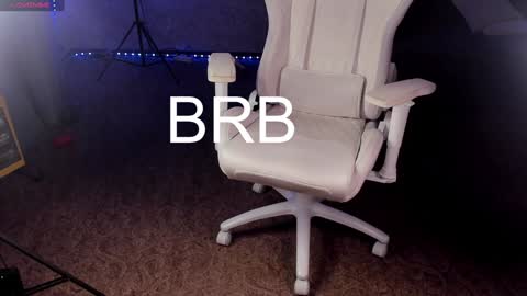 Maevee online show from 6, 2, 2025