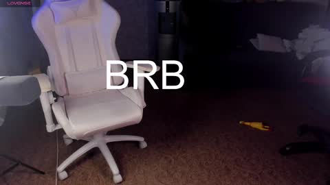 Maevee online show from 21, 2, 2025