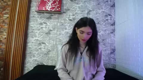 maevekuro online show from 9, 9, 2025