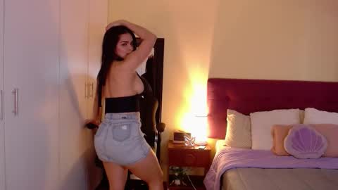 Mafer Flor online show from 12, 10, 2025