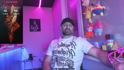 Magabear online show from 2, 2, 2025