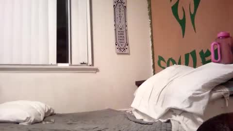 Snapshot of magdalena_805 chatting on 7, 3, 2025 magdalena_805 online show from 7, 3, 2025