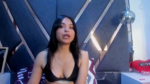 Snapshot of maggyx_69 chatting on 22, 6, 2026 Kimy online show from 22, 6, 2026