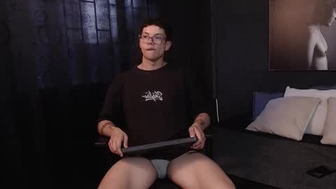 Damian Rivers online show from 3, 12, 2025