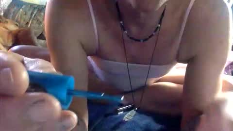 Snapshot of magic_bus_adventures chatting on 4, 4, 2026 Gaia Love online show from 4, 4, 2026