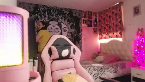 Claire online show from 7, 12, 2024