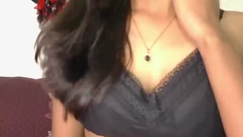 Snapshot of magic_door_open chatting on 19, 11, 2025 magic door open online show from 19, 11, 2025