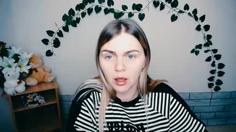 Snapshot of magic_katarina_ chatting on 13, 2, 2025 magic_katarina_ online show from 13, 2, 2025